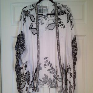 Chico's Black and white Ruana L/XL